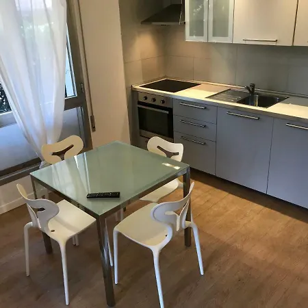 Cheap & Chic 1 Venice Apartment